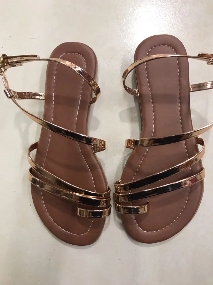 Sandalias Tiras