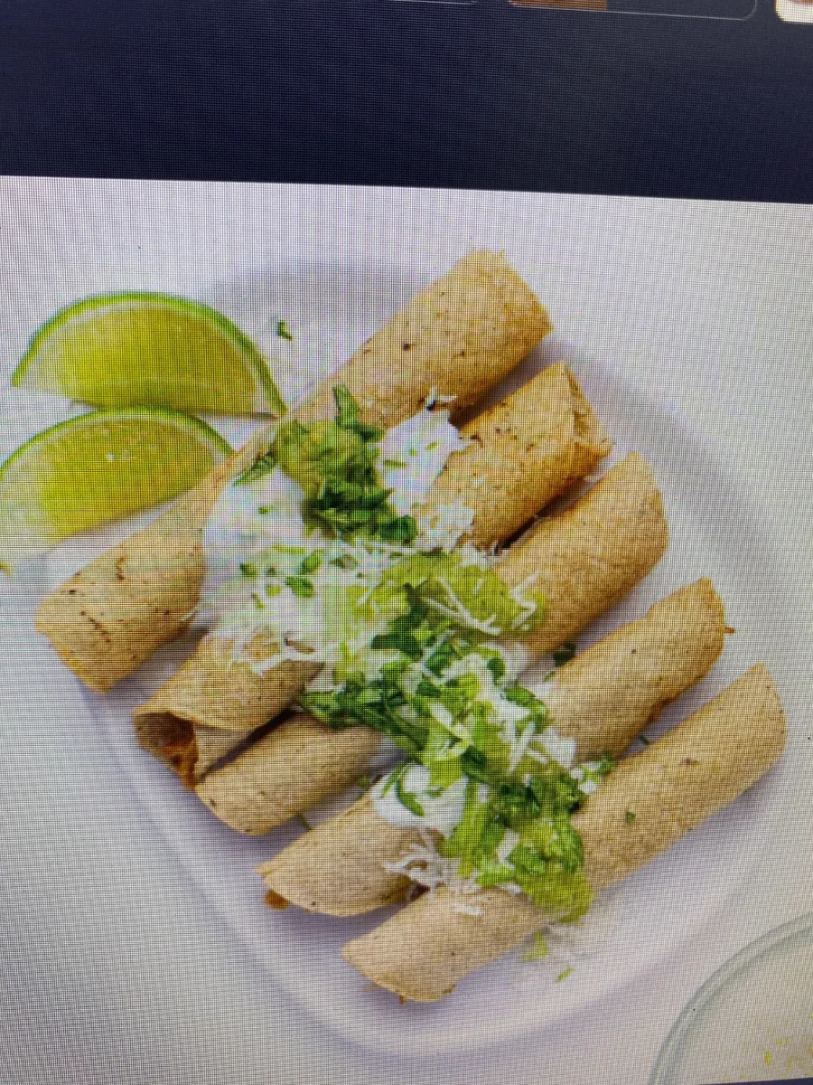 Orden de Tacos dorados preparada
